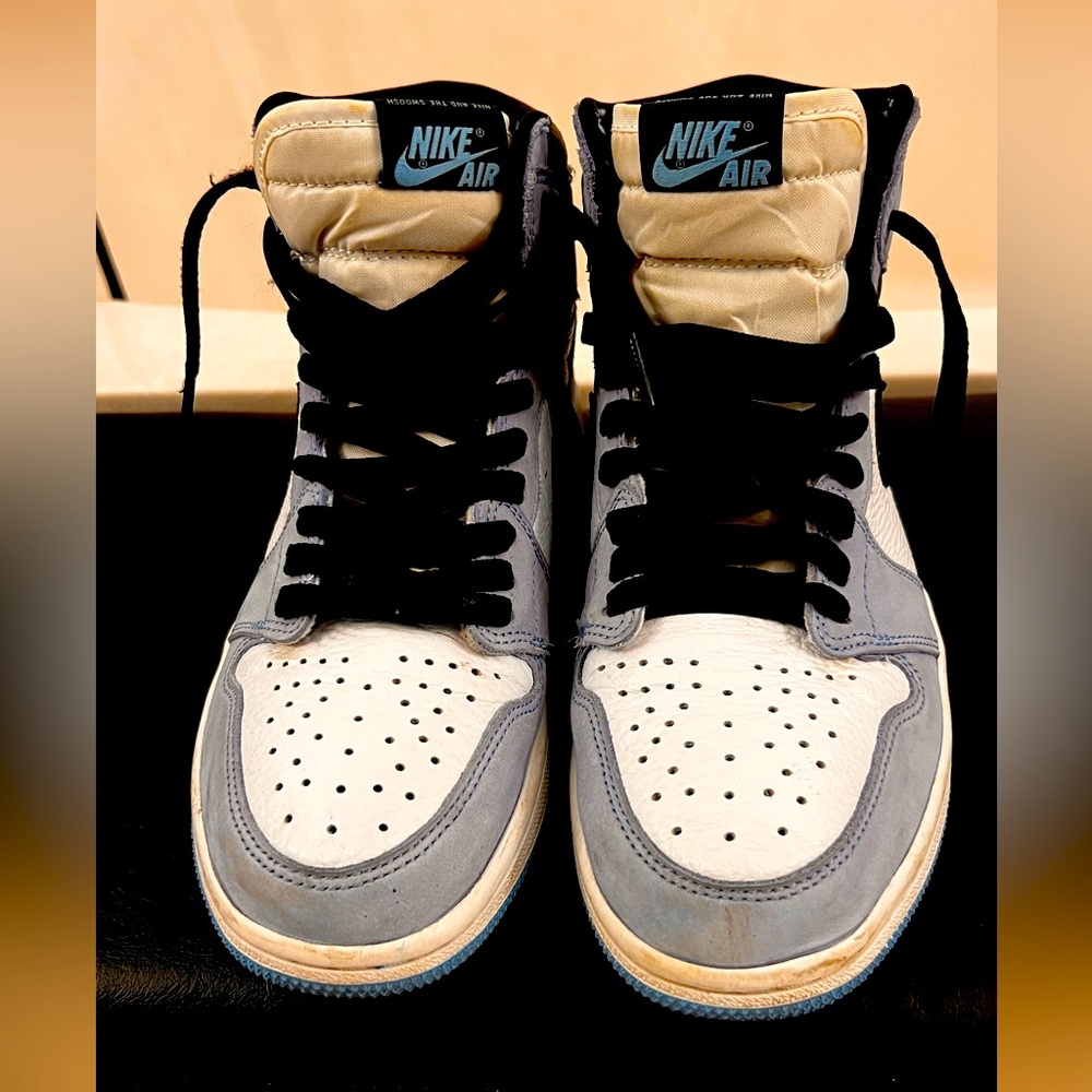 Jordan Men's Size 8/Womens 9.5 - 1 Retro High OG sneakers (authentic)